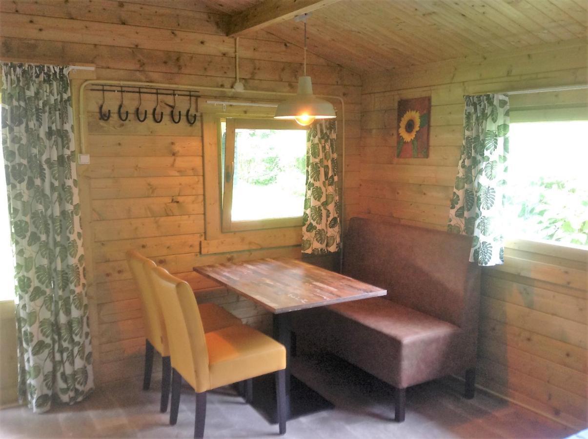 Camping Het Bosbad エメロールト エクステリア 写真